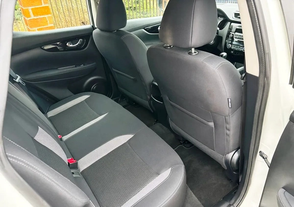 Nissan Qashqai cena 72900 przebieg: 31149, rok produkcji 2018 z Sieraków małe 352